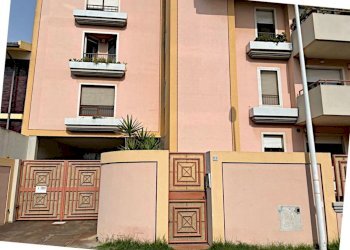 facciata - Box Belgrado
 
3, Cagliari - foto 8