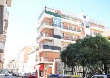 vista - Box zanfarino
 
40, Sassari - foto 1