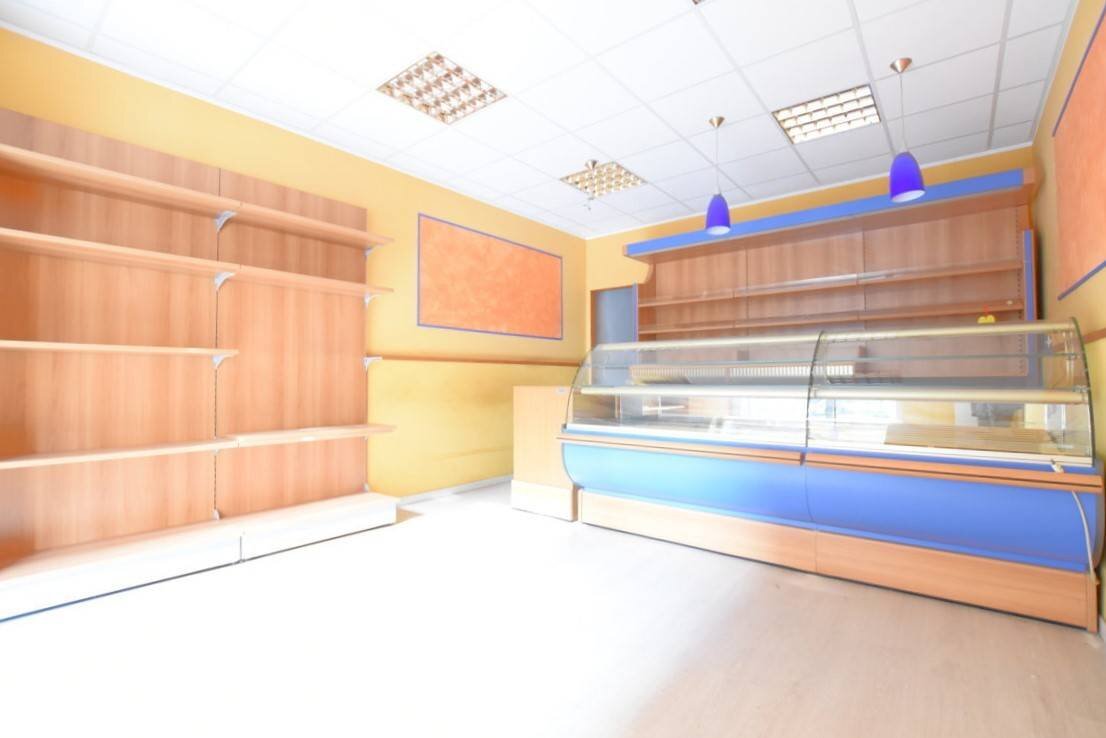 Foto 2 - Locale Commerciale VIA STANIS MANCA
 
1, Sassari - foto 2