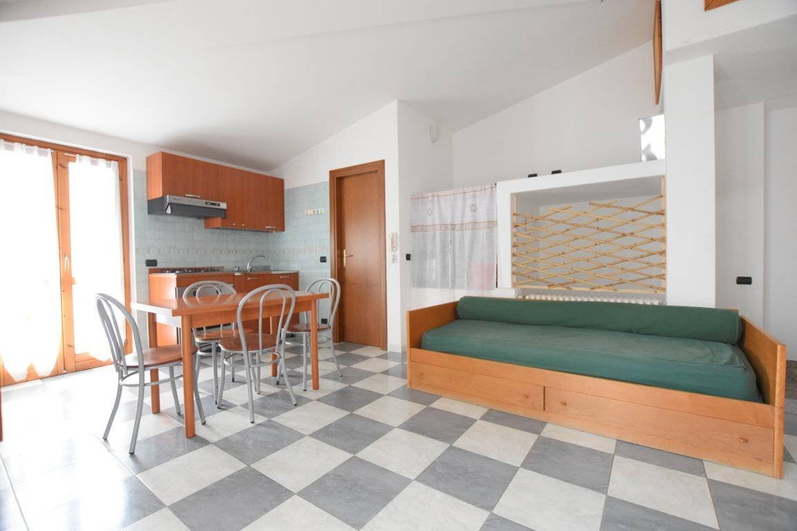 Foto 1 - Independent house Piazza Brundano
 
5, Osilo - photo 1