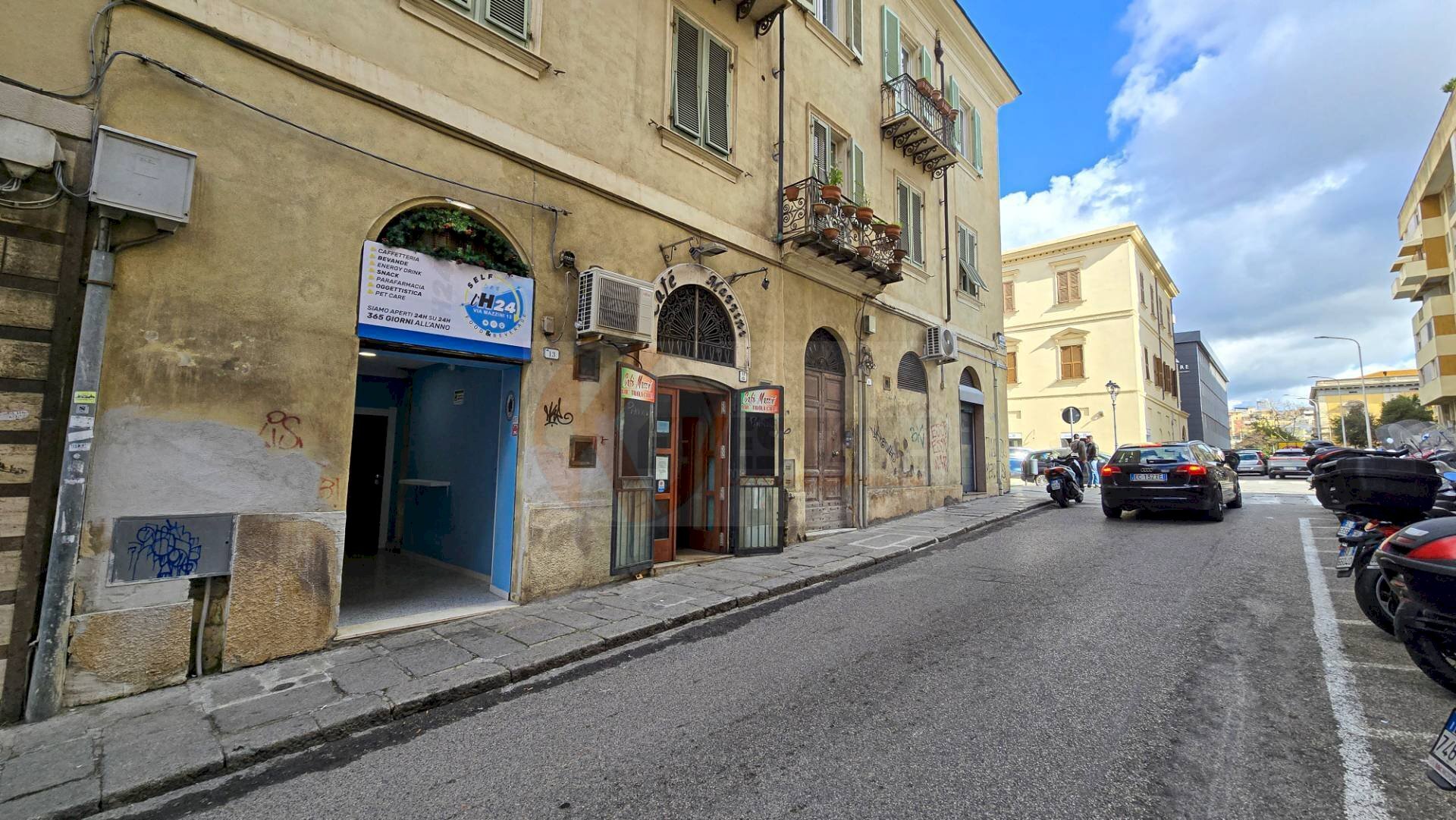 Foto 1 - Locale Commerciale via Mazzini
 
11, Sassari - foto 1