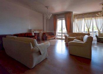 Foto 2 - Attic Piazza Porrino
 
3, Sassari - photo 2