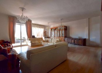 Foto 3 - Attic Piazza Porrino
 
3, Sassari - photo 3