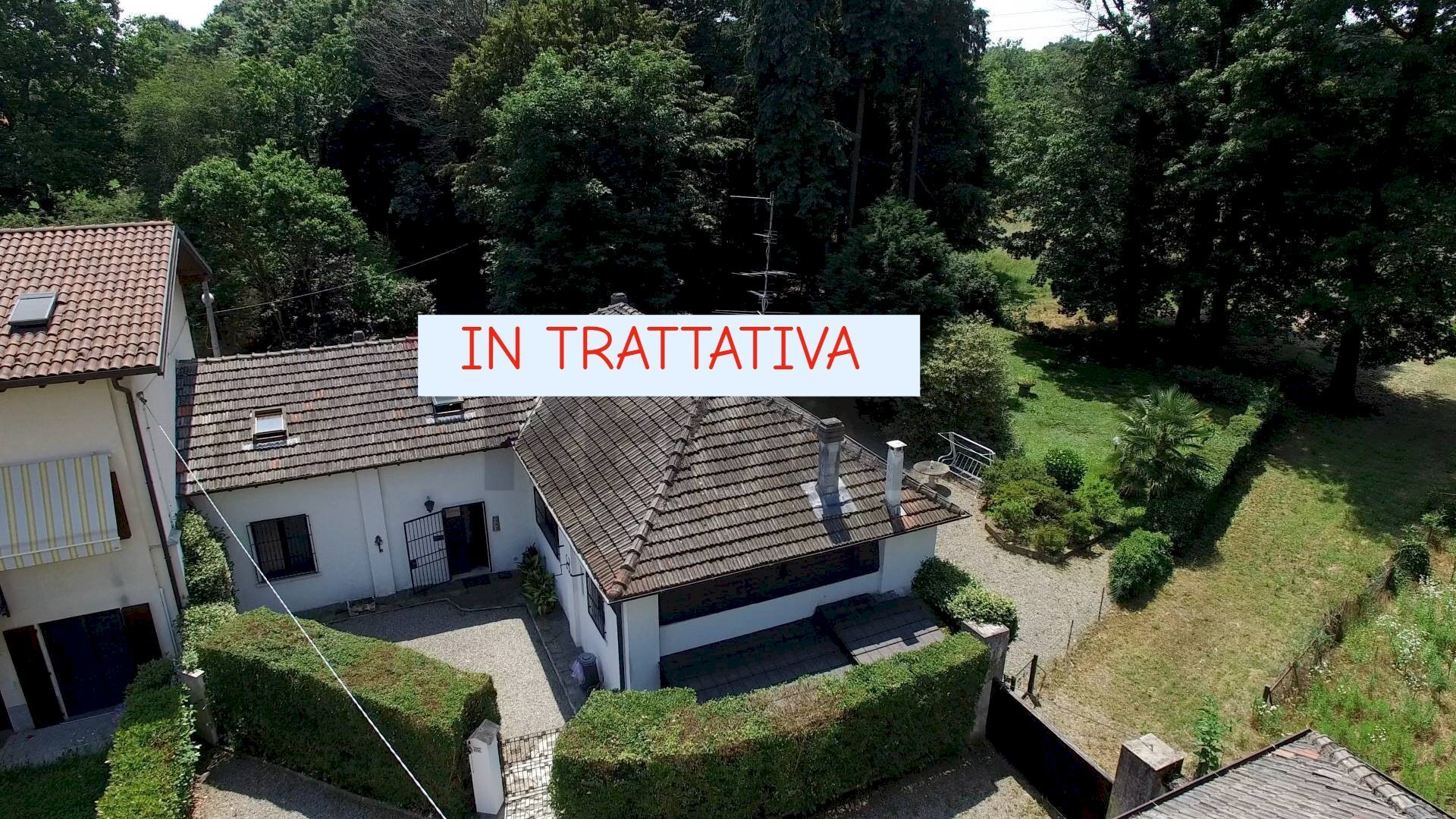 Casa all\'aperto - Independent house Via San Giorgio
 
45, Casorate Sempione - photo 1