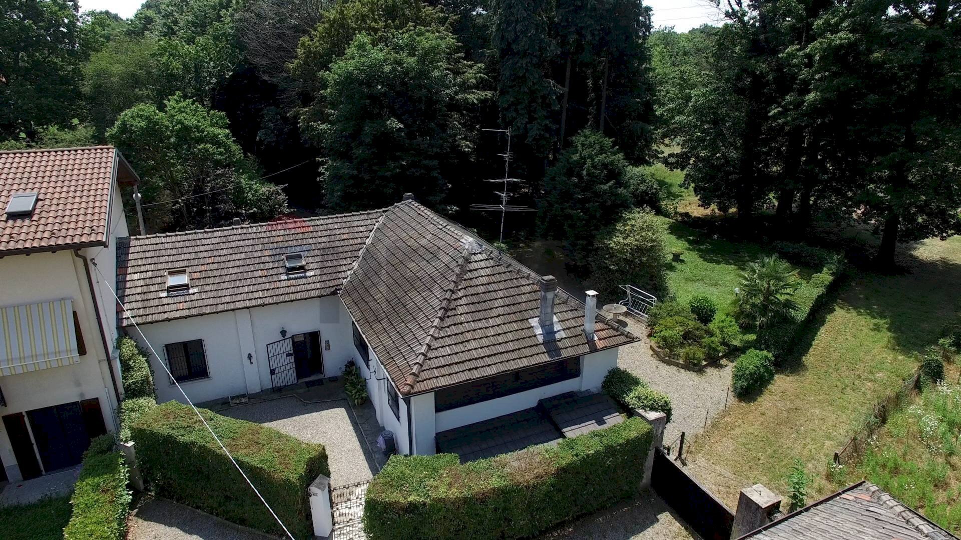 Casa all\'aperto - Independent house Via San Giorgio
 
45, Casorate Sempione - photo 1