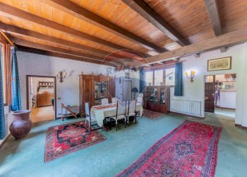 Sala da pranzo - Independent house Via San Giorgio
 
45, Casorate Sempione - photo 4