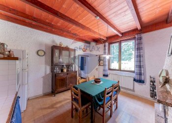 Sala da pranzo - Independent house Via San Giorgio
 
45, Casorate Sempione - photo 14