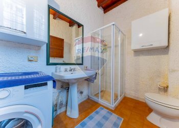 Bagno - Independent house Via San Giorgio
 
45, Casorate Sempione - photo 26