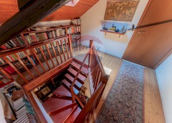 Scale - Independent house Via San Giorgio
 
45, Casorate Sempione - photo 28