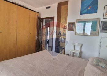 Camera / camera da letto - Quadrilocale via Mameli
 
15A, Gallarate - foto 44