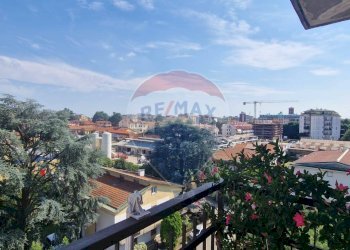 Balcone - Quadrilocale via Mameli
 
15A, Gallarate - foto 55