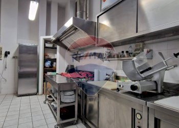 Cucina - Bar Tavola Calda - Fredda Via Sempione, Varallo Pombia - foto 24