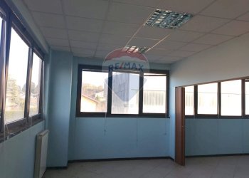 Stanza vuota - Office Via Aronco
 
14, Castelletto Sopra Ticino - photo 6