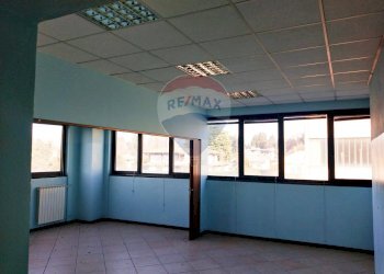 Stanza vuota - Office Via Aronco
 
14, Castelletto Sopra Ticino - photo 8