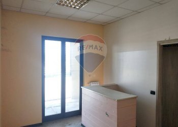 Camera / camera da letto - Office Via Aronco
 
14, Castelletto Sopra Ticino - photo 12