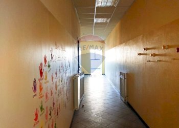 Hall / corridoio - Office Via Aronco
 
14, Castelletto Sopra Ticino - photo 14