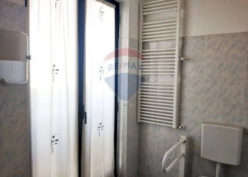 Bagno - Office Via Aronco
 
14, Castelletto Sopra Ticino - photo 19