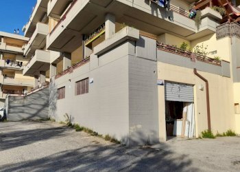 Foto 1 - Box Viale Italia
 
38, Matera - foto 1