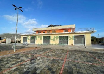 Foto 4 - Attività Commerciale Via Faraldo, Fisciano - foto 4