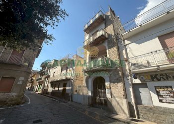 Foto 2 - Quadrilocale Via E. D'ANDREA, Siano - foto 2