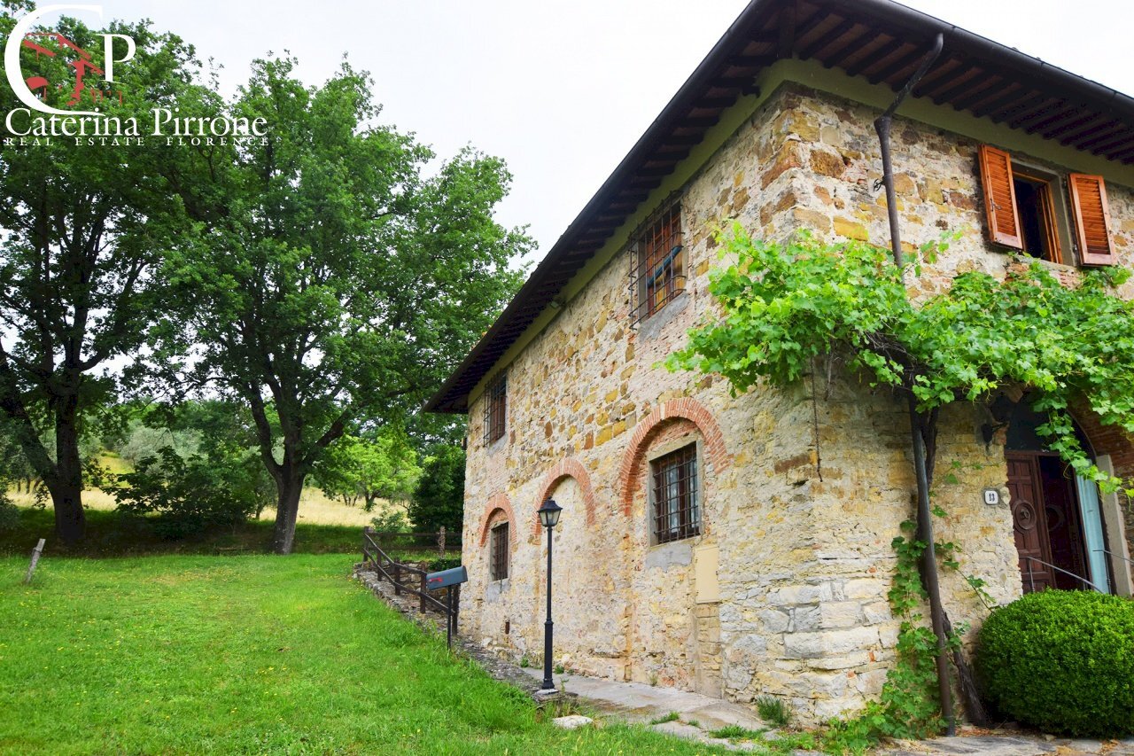 Molin del Piano vendita colonica con terreno - Rustico via di Torre, Pontassieve - foto 1