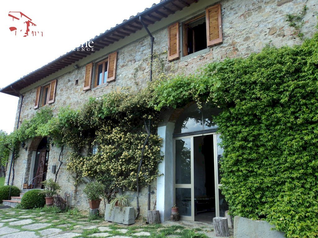 Molin del Piano vendita colonica con terreno - Rustico via di Torre
 
10, Pontassieve - foto 1
