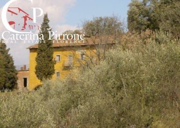 vendita colonica campagna Rufina - Rustico via di Castiglioni
 
10, Rufina - foto 1