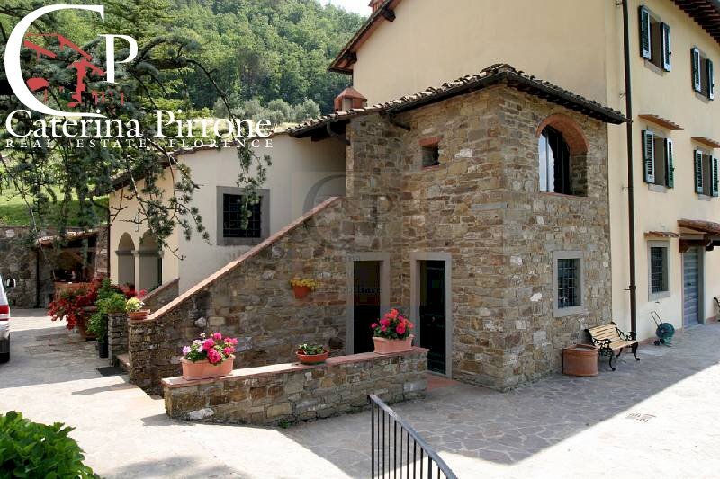 vendita azienda agricola Dicomano - Rustico frazione Dicomano Campagna
 
1, Dicomano - foto 2