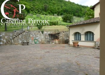 vendita azienda agricola Dicomano - Rustico frazione Dicomano Campagna
 
1, Dicomano - foto 6