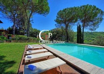 CERTALDO CHIANTI VENDESI VILLA CON PISCINA RISTRUTTURATA - Villa località Bagnano
 
250, Certaldo - foto 2