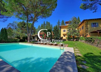 CERTALDO CHIANTI VENDESI VILLA CON PISCINA RISTRUTTURATA - Villa località Bagnano
 
250, Certaldo - foto 5