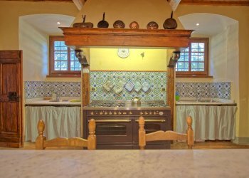 CERTALDO CHIANTI VENDESI VILLA CON PISCINA RISTRUTTURATA - Villa località Bagnano
 
250, Certaldo - foto 10