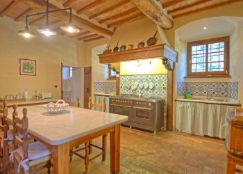 CERTALDO CHIANTI VENDESI VILLA CON PISCINA RISTRUTTURATA - Villa località Bagnano
 
250, Certaldo - foto 11