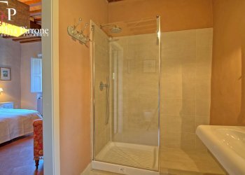 CERTALDO CHIANTI VENDESI VILLA CON PISCINA RISTRUTTURATA - Villa località Bagnano
 
250, Certaldo - foto 19