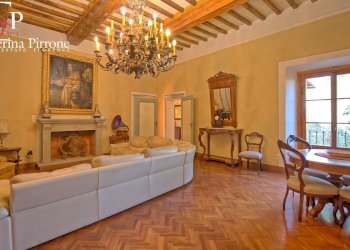 CERTALDO CHIANTI VENDESI VILLA CON PISCINA RISTRUTTURATA - Villa località Bagnano
 
250, Certaldo - foto 21