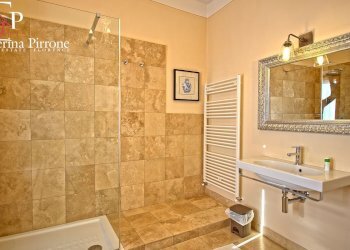 CERTALDO CHIANTI VENDESI VILLA CON PISCINA RISTRUTTURATA - Villa località Bagnano
 
250, Certaldo - foto 22