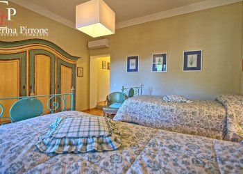 CERTALDO CHIANTI VENDESI VILLA CON PISCINA RISTRUTTURATA - Villa località Bagnano
 
250, Certaldo - foto 24