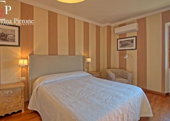 CERTALDO CHIANTI VENDESI VILLA CON PISCINA RISTRUTTURATA - Villa località Bagnano
 
250, Certaldo - foto 25