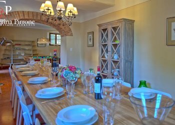 CERTALDO CHIANTI VENDESI VILLA CON PISCINA RISTRUTTURATA - Villa località Bagnano
 
250, Certaldo - foto 31