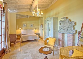 CERTALDO CHIANTI VENDESI VILLA CON PISCINA RISTRUTTURATA - Villa località Bagnano
 
250, Certaldo - foto 50