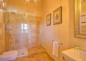 CERTALDO CHIANTI VENDESI VILLA CON PISCINA RISTRUTTURATA - Villa località Bagnano
 
250, Certaldo - foto 51
