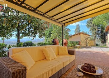 CERTALDO CHIANTI VENDESI VILLA CON PISCINA RISTRUTTURATA - Villa località Bagnano
 
250, Certaldo - foto 58