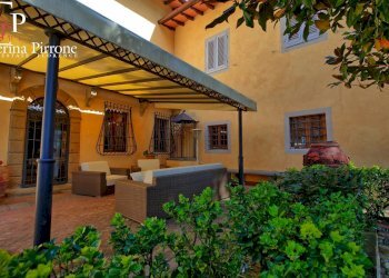 CERTALDO CHIANTI VENDESI VILLA CON PISCINA RISTRUTTURATA - Villa località Bagnano
 
250, Certaldo - foto 60