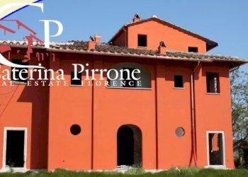 Fucecchio vendita complesso colonico con piscina - Rustico strada vicinale di Porto Mannuccio
 
10, Fucecchio - foto 1