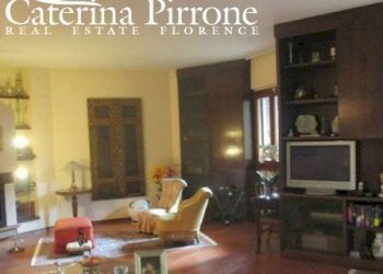 Bagno a Ripoli vendesi villa con giardino - Villa via Roma
 
250, Bagno a Ripoli - foto 2