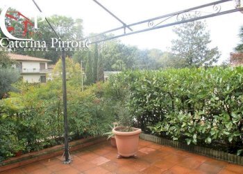 Bagno a Ripoli vendesi villa con giardino - Villa via Roma
 
250, Bagno a Ripoli - foto 13