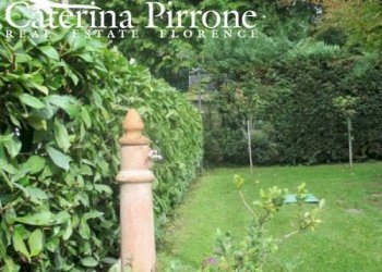 Bagno a Ripoli vendesi villa con giardino - Villa via Roma
 
250, Bagno a Ripoli - foto 12