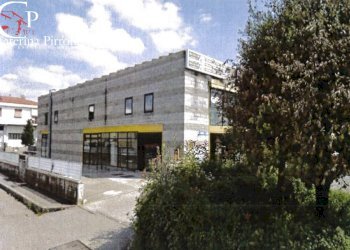 Borgo San Lorenzo vendesi fondo commerciale - Locale Commerciale via Guido Rossa, Borgo San Lorenzo - foto 1
