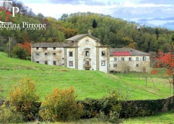 Borgo San Lorenzo vendesi convento da ristrutturare - Villa via del Motocross, Borgo San Lorenzo - foto 1