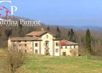 Borgo San Lorenzo vendesi convento da ristrutturare - Villa via del Motocross, Borgo San Lorenzo - foto 2